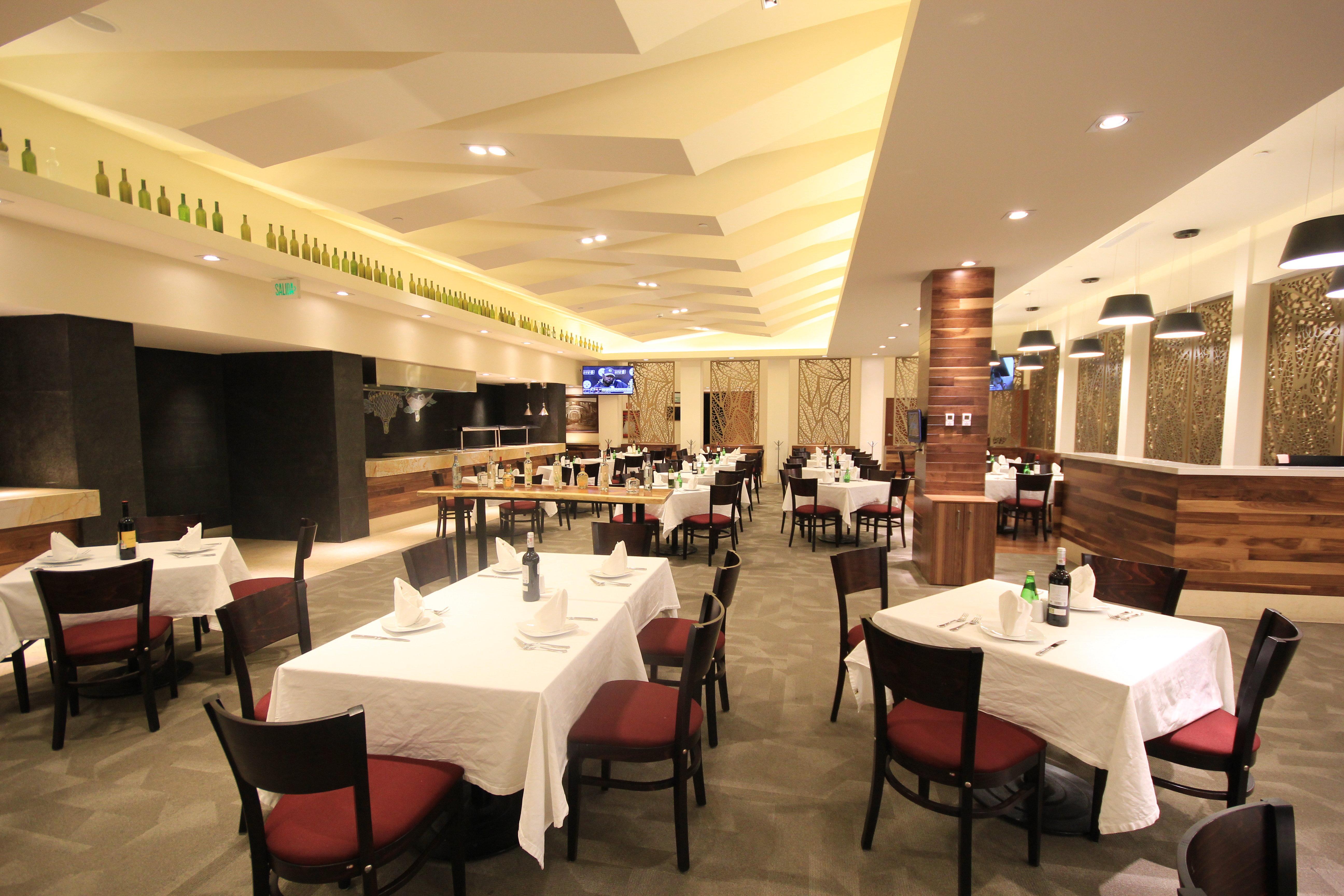 Holiday Inn & Suites Plaza Mayor By Ihg Леон Экстерьер фото